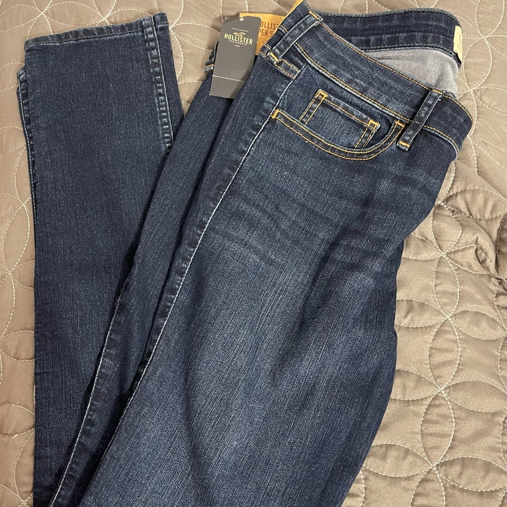 Hollister Super Skinny Jeans